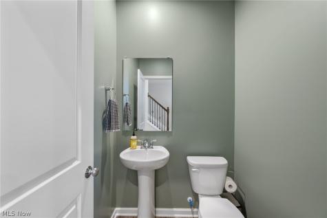 885 Dipper Lane Aurora OH 44202