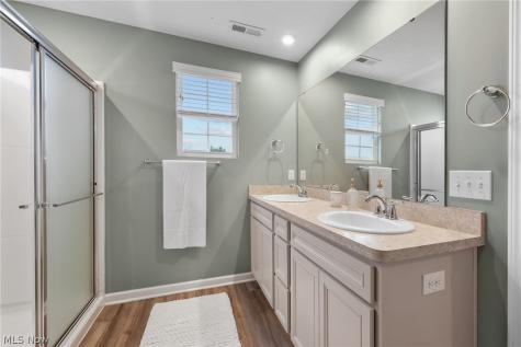 885 Dipper Lane Aurora OH 44202