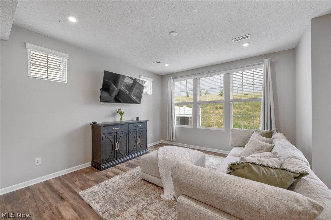 885 Dipper Lane Aurora OH 44202