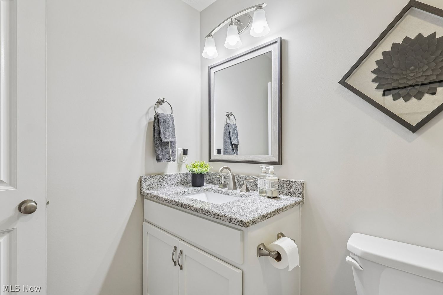 323 Lake Breeze Cove Eastlake OH 44095