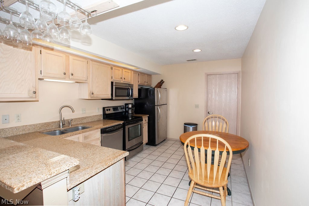 695 E Western Reserve Road Poland OH 44514