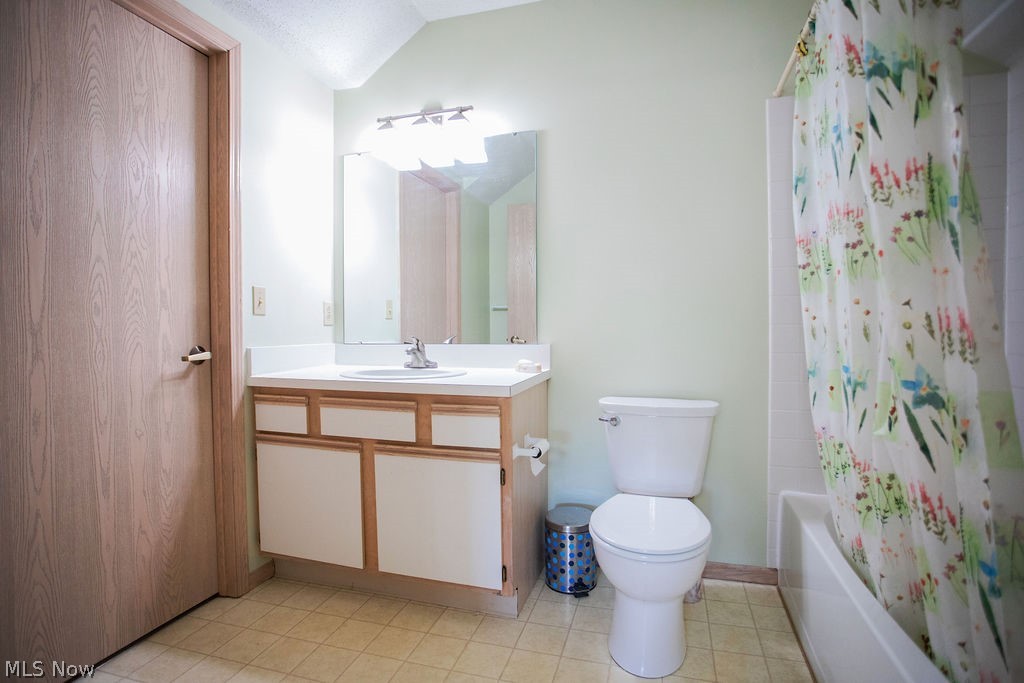 695 E Western Reserve Road Poland OH 44514