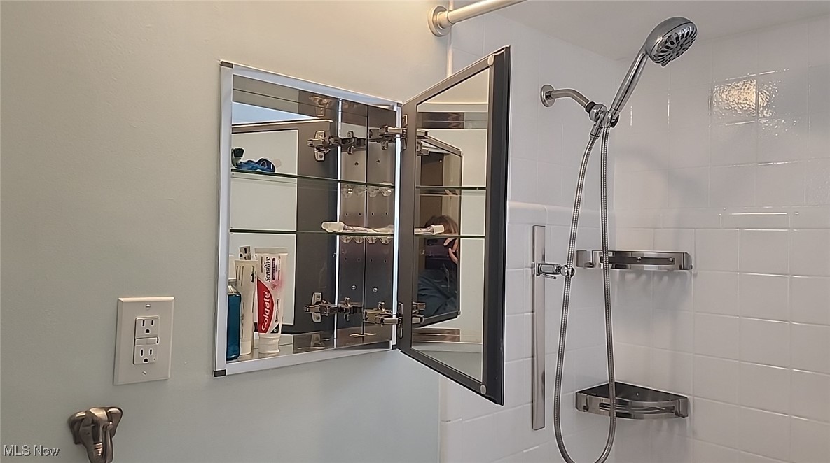 298 Buckner Drive Euclid OH 44123