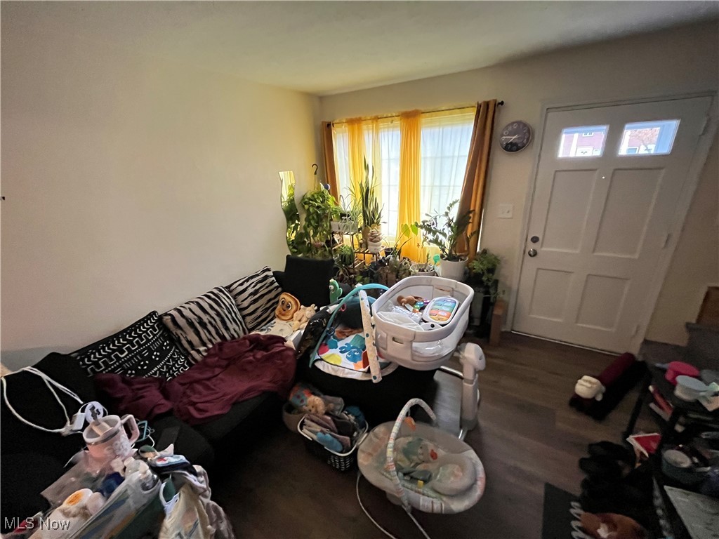 22751 Fox Avenue Euclid OH 44123
