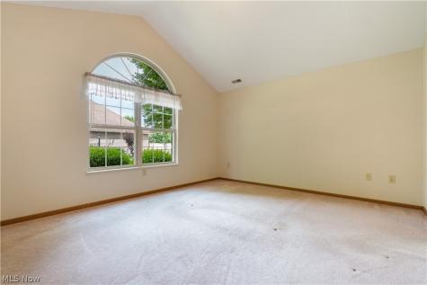 1344 Pebble Chase Circle NE Massillon OH 44646