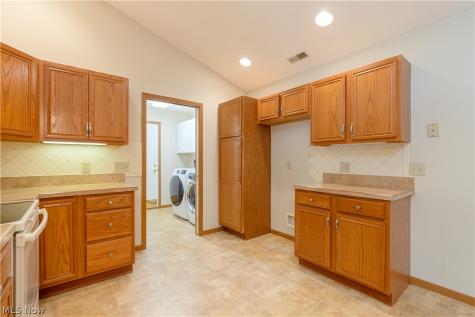 1344 Pebble Chase Circle NE Massillon OH 44646