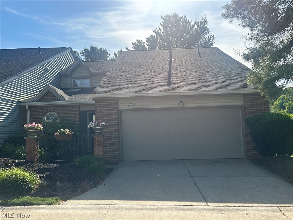 1904 Indian Hills Trail Akron OH 44313