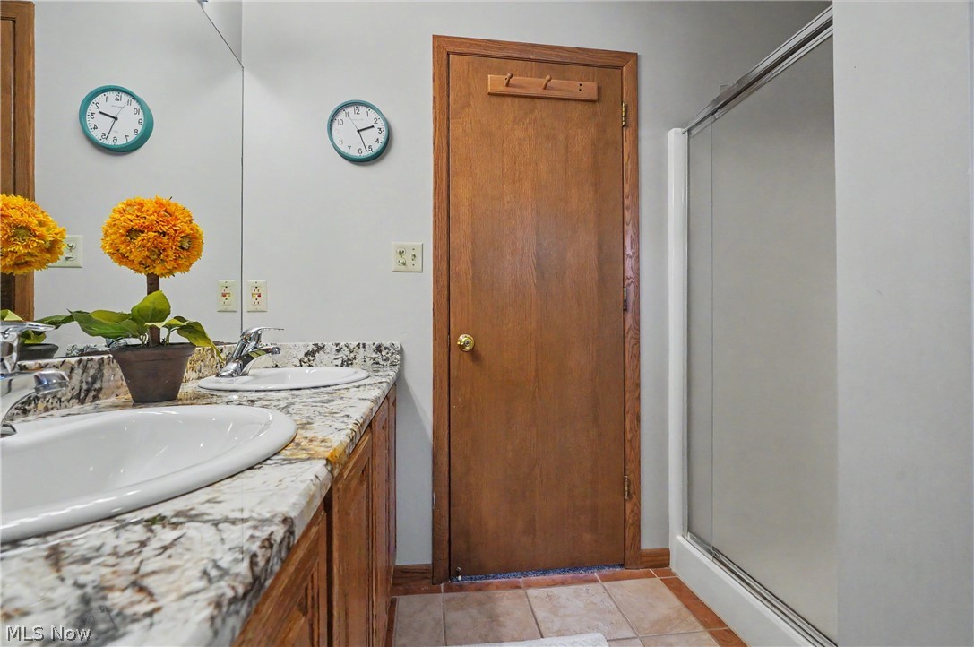 1904 Indian Hills Trail Akron OH 44313