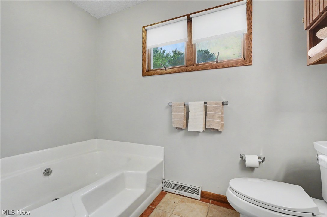 1904 Indian Hills Trail Akron OH 44313