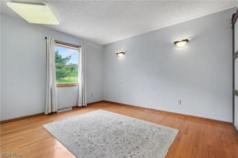 1904 Indian Hills Trail Akron OH 44313