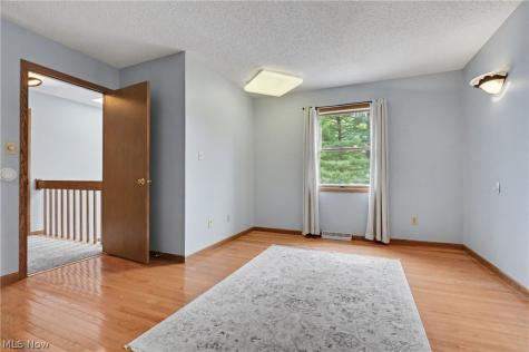 1904 Indian Hills Trail Akron OH 44313