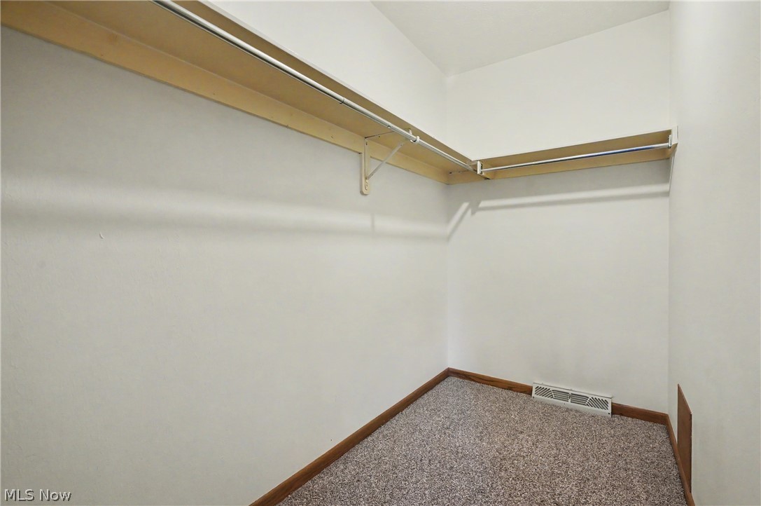 1904 Indian Hills Trail Akron OH 44313