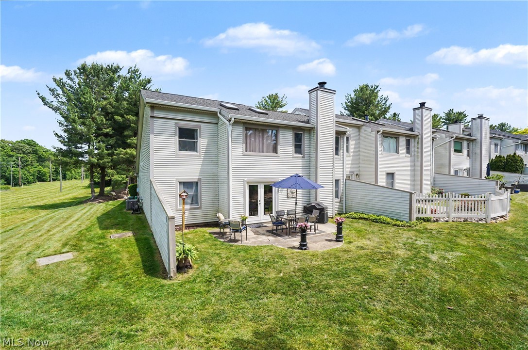 1904 Indian Hills Trail Akron OH 44313
