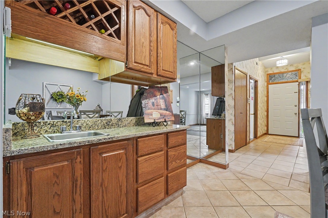 1904 Indian Hills Trail Akron OH 44313
