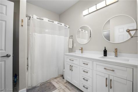 7305 Battery Park Boulevard Cleveland OH 44102