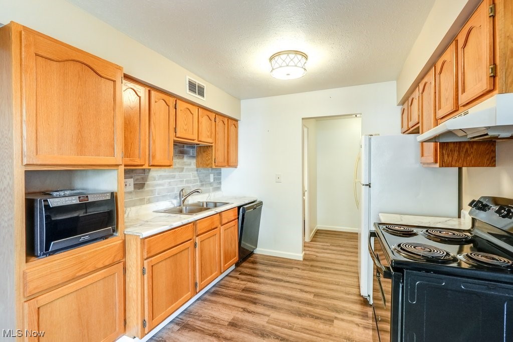 17414 Sheldon Road Brook Park OH 44142