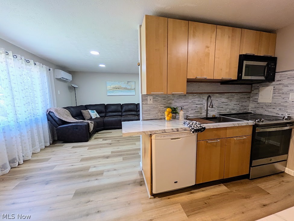 1402 Golden Gate Boulevard Mayfield Heights OH 44124