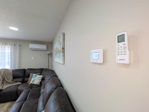 1402 Golden Gate Boulevard Mayfield Heights OH 44124