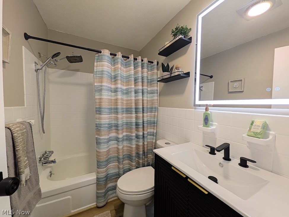 1402 Golden Gate Boulevard Mayfield Heights OH 44124