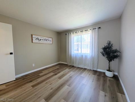 1402 Golden Gate Boulevard Mayfield Heights OH 44124