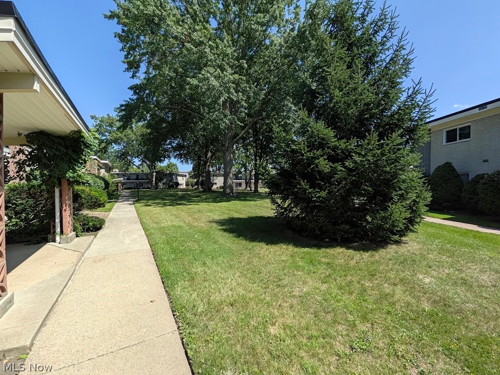1402 Golden Gate Boulevard Mayfield Heights OH 44124