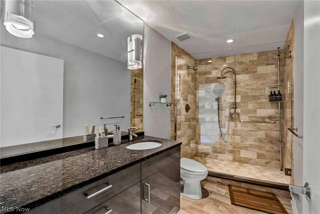 2222 Detroit Avenue Cleveland OH 44113