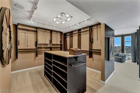 2222 Detroit Avenue Cleveland OH 44113