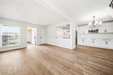 6824 Beacon Drive Mentor OH 44060
