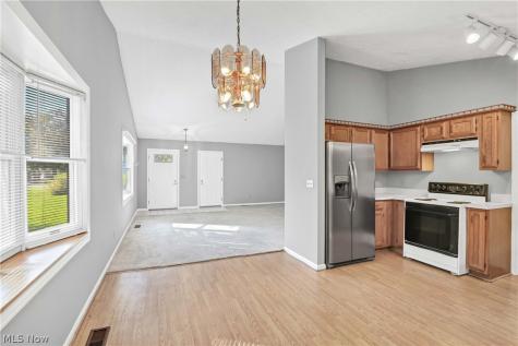 2053 Candlewood Drive Avon OH 44011