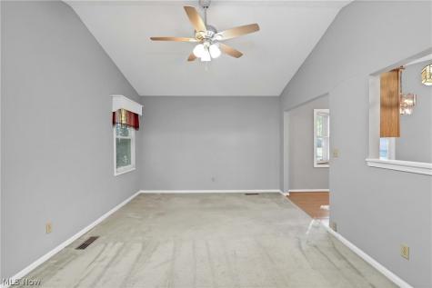 2053 Candlewood Drive Avon OH 44011