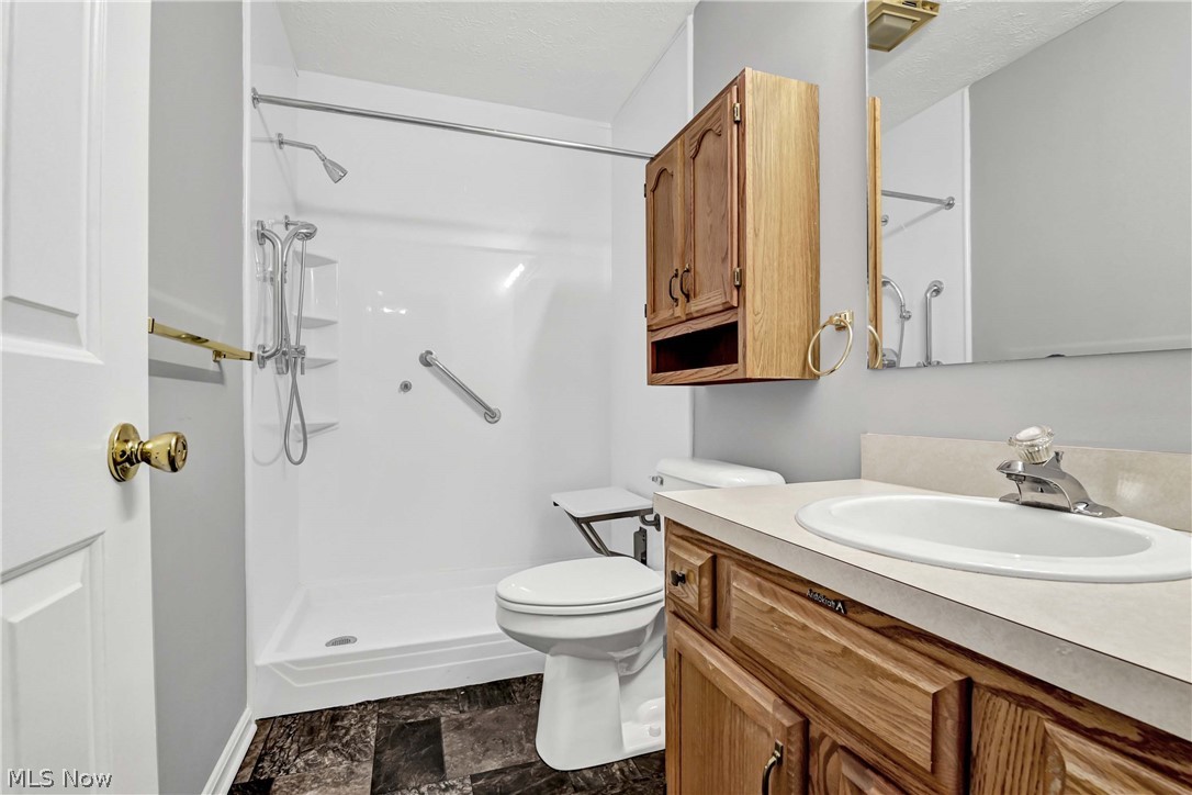 2053 Candlewood Drive Avon OH 44011