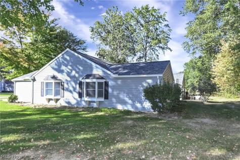 2053 Candlewood Drive Avon OH 44011