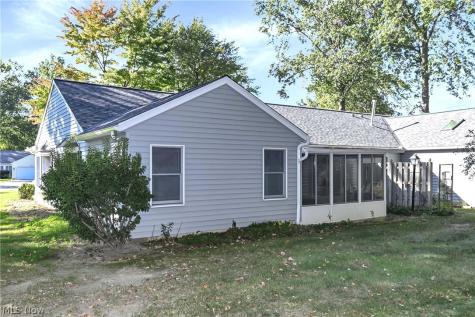2053 Candlewood Drive Avon OH 44011