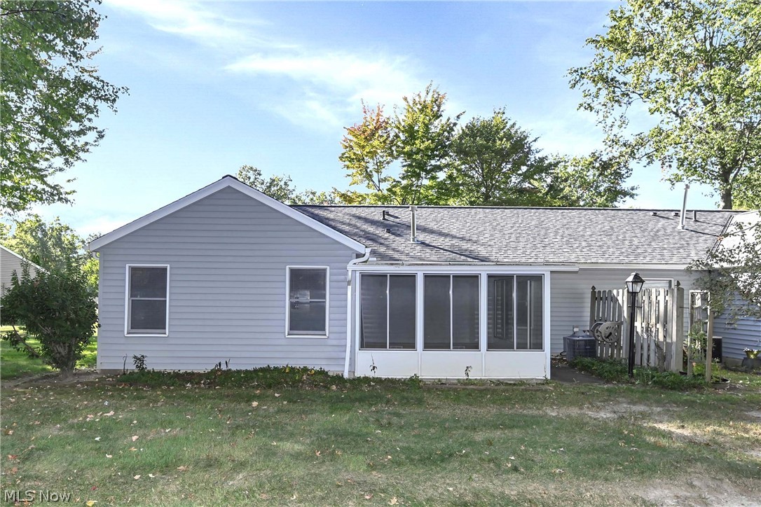 2053 Candlewood Drive Avon OH 44011