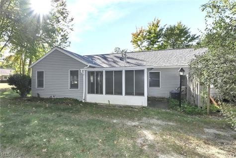 2053 Candlewood Drive Avon OH 44011