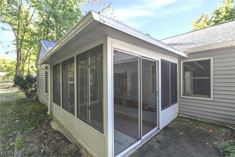 2053 Candlewood Drive Avon OH 44011