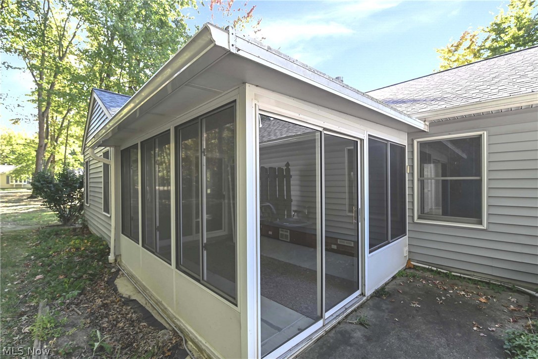 2053 Candlewood Drive Avon OH 44011