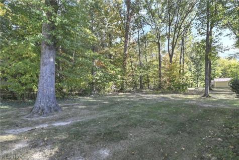 2053 Candlewood Drive Avon OH 44011