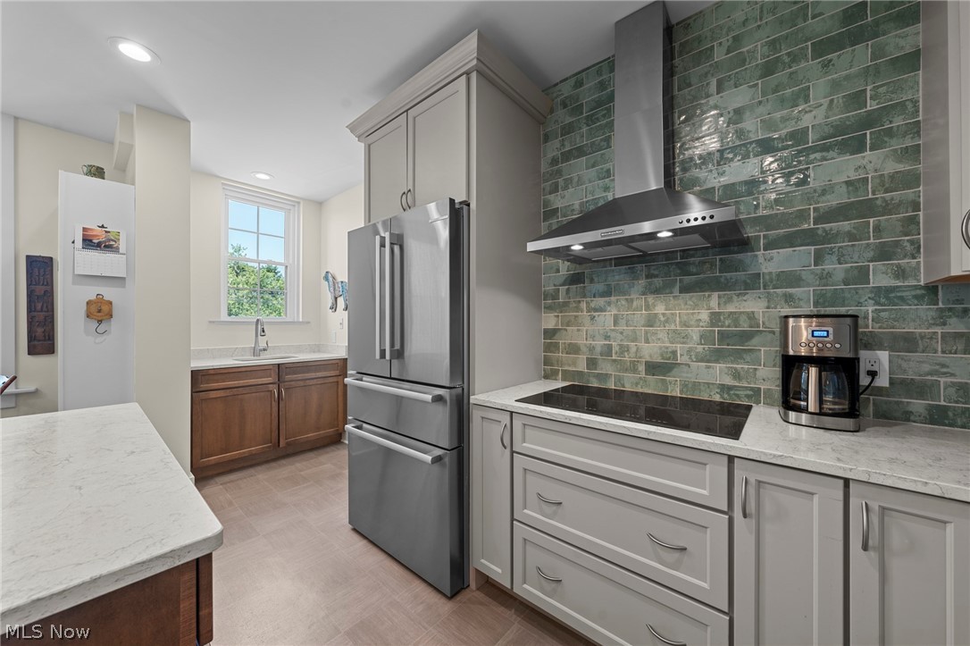 12546 Cedar Road Cleveland Heights OH 44106