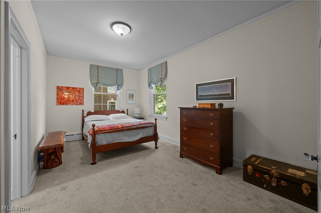 12546 Cedar Road Cleveland Heights OH 44106