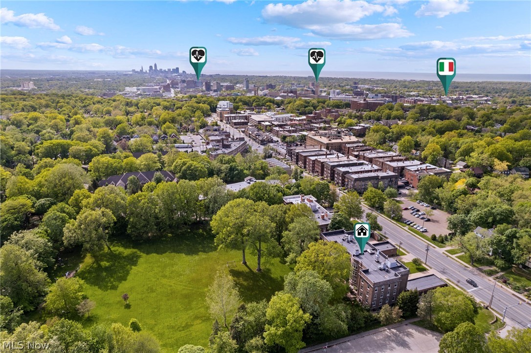 12546 Cedar Road Cleveland Heights OH 44106