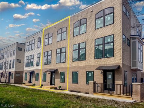 1922 W 47th Avenue Cleveland OH 44102