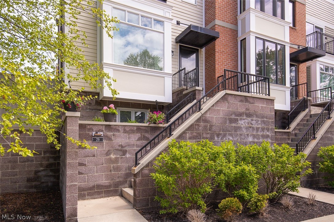 29 Atterbury Boulevard Hudson OH 44236