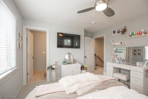 29 Atterbury Boulevard Hudson OH 44236