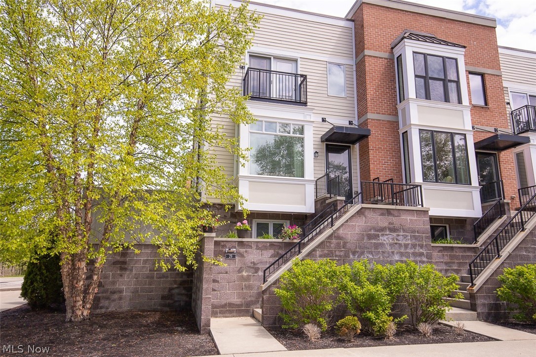 29 Atterbury Boulevard Hudson OH 44236