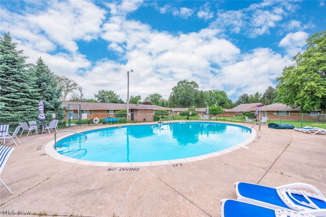 21834 River Oaks Drive Rocky River OH 44116