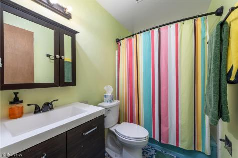 21834 River Oaks Drive Rocky River OH 44116