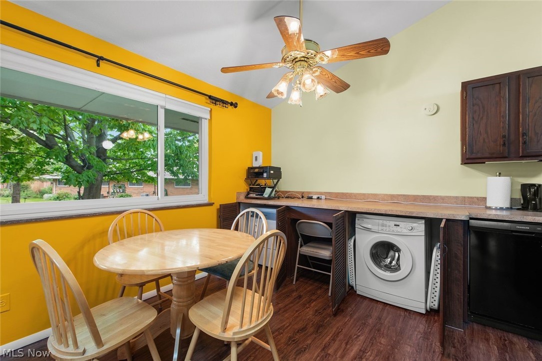 21834 River Oaks Drive Rocky River OH 44116