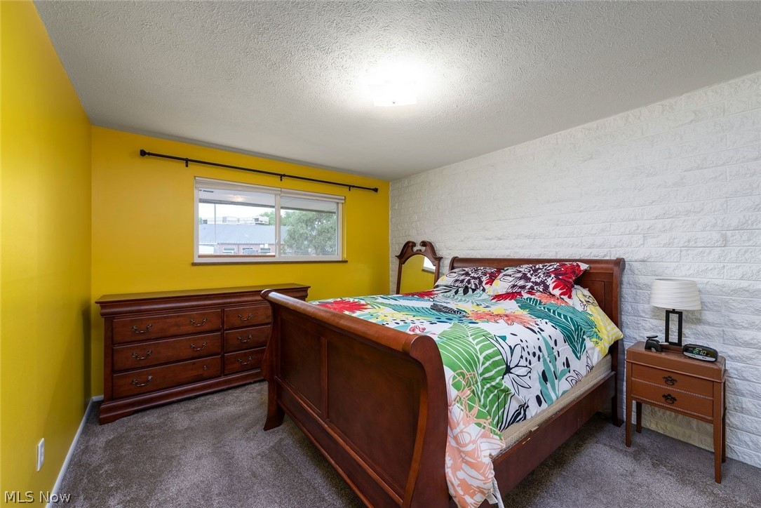 21834 River Oaks Drive Rocky River OH 44116
