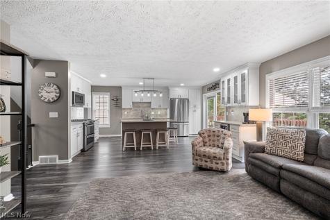 20724 Detroit Road Rocky River OH 44116